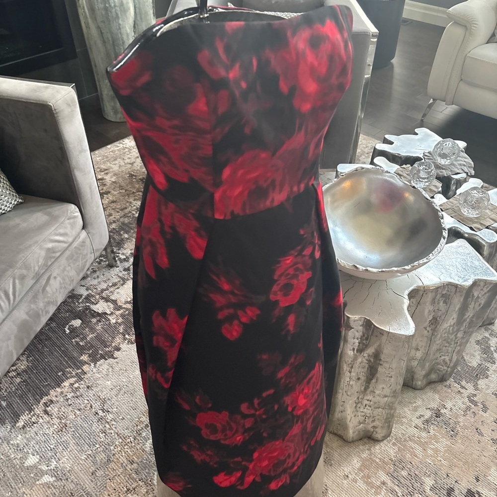 Lord and Taylor madman style sz  4, red black satin bustier  special event dress